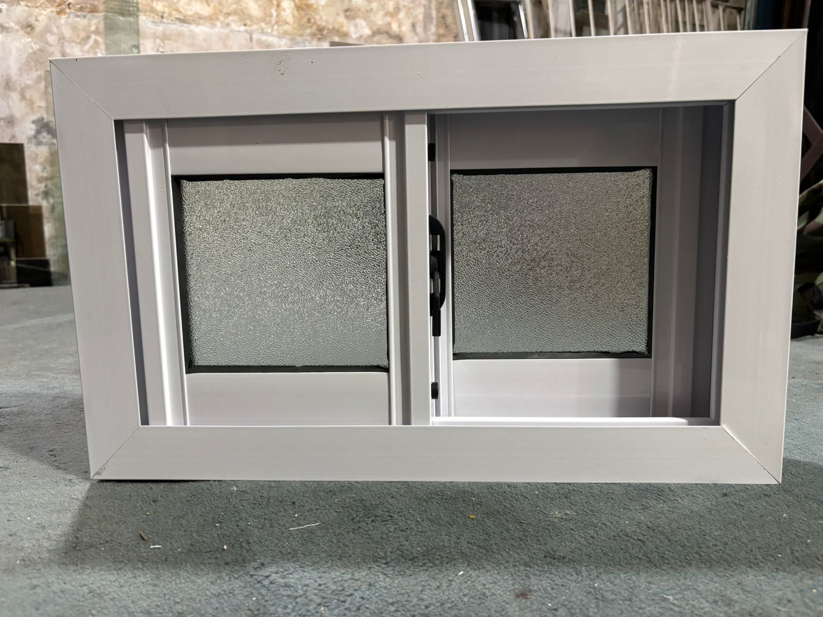 Ventana Herrero 60x40 cm con Vidrio Fantasía 4 mm